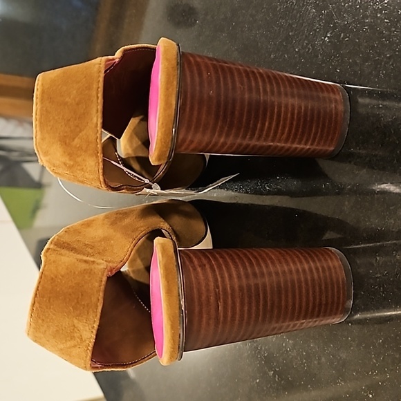 💕TRINA TURK💕 Sunset Blvd Suede Slingback Heels ~ Tan 10 New with Box (No Lid) - Picture 6 of 16